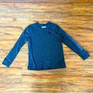 Abercrombie Kids Gray T-Shirt sz 13-14